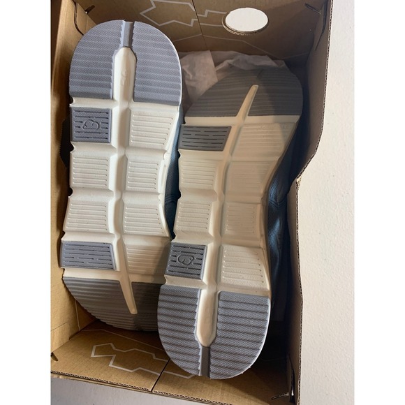 On Cloud Sky Kids Running Sneakers Wash Ivory Blue 3YD11441484 Youth Size 6 - Picture 6 of 11